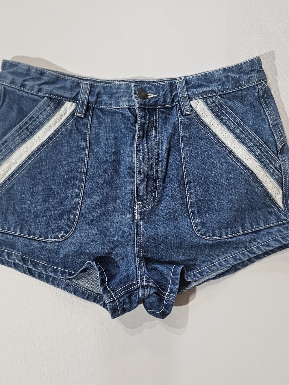 Free People Sweet Surrender High Rise Jean Shorts Womens Sz 30 White Lace Accent